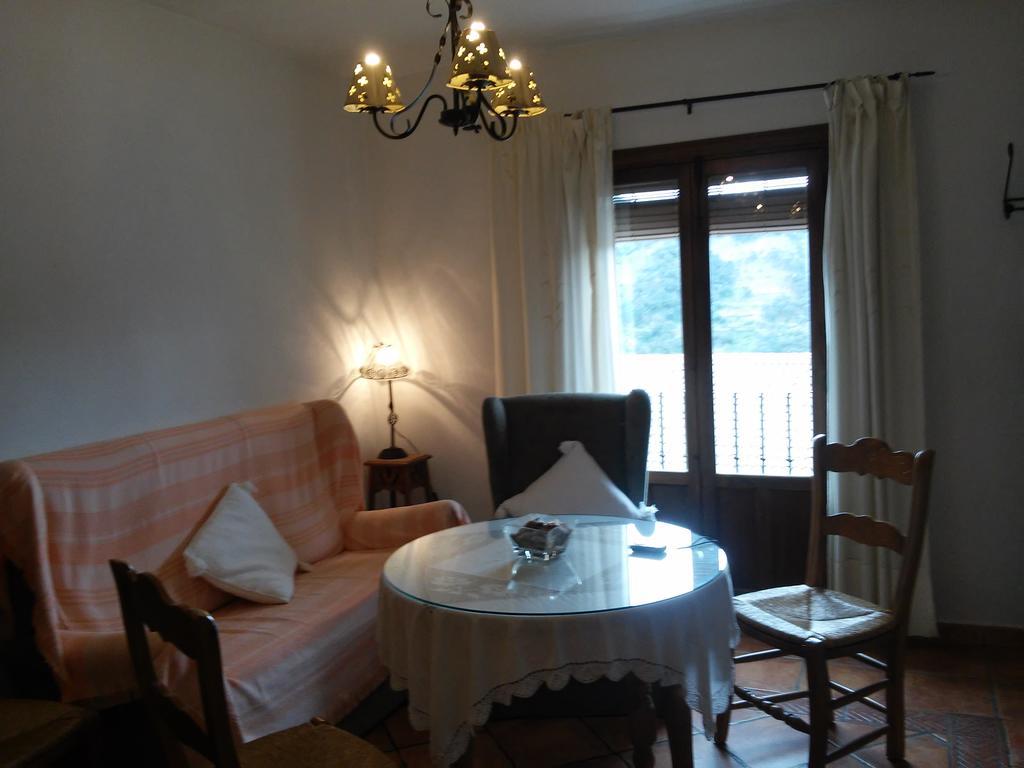 Apartamentos Rurales Jardines Del Visir Genalguacil Εξωτερικό φωτογραφία