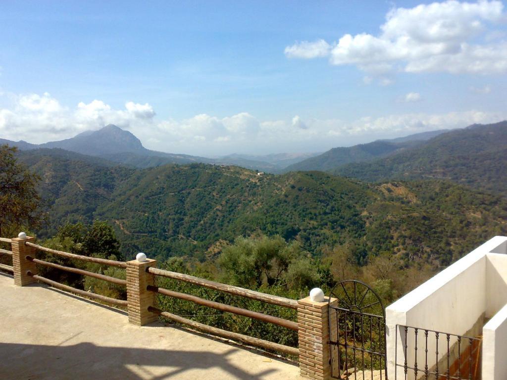 Apartamentos Rurales Jardines Del Visir Genalguacil Εξωτερικό φωτογραφία
